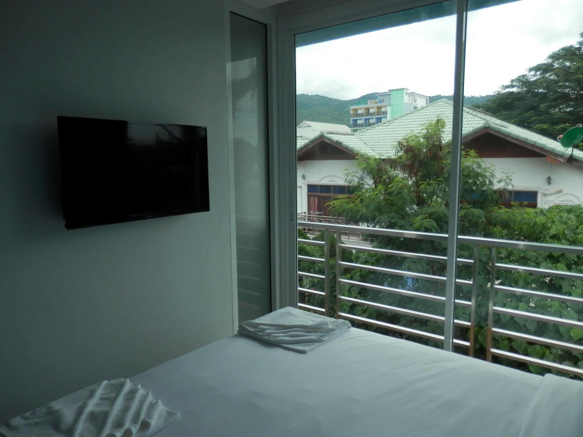 Cheeky Monkey'S Samui Hotel Chaweng Beach Buitenkant foto