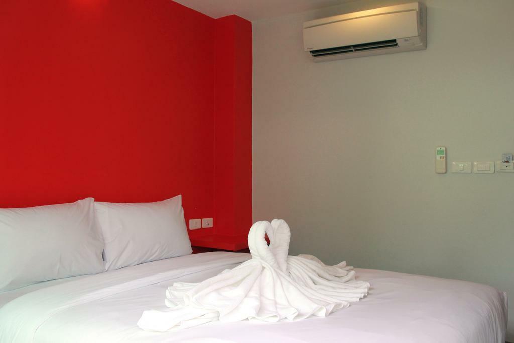 Cheeky Monkey'S Samui Hotel Chaweng Beach Buitenkant foto